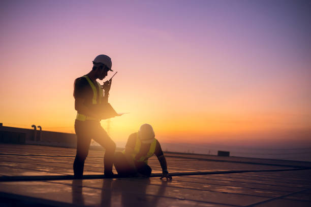 Best Emergency Roof Repair  in Fenton, MI